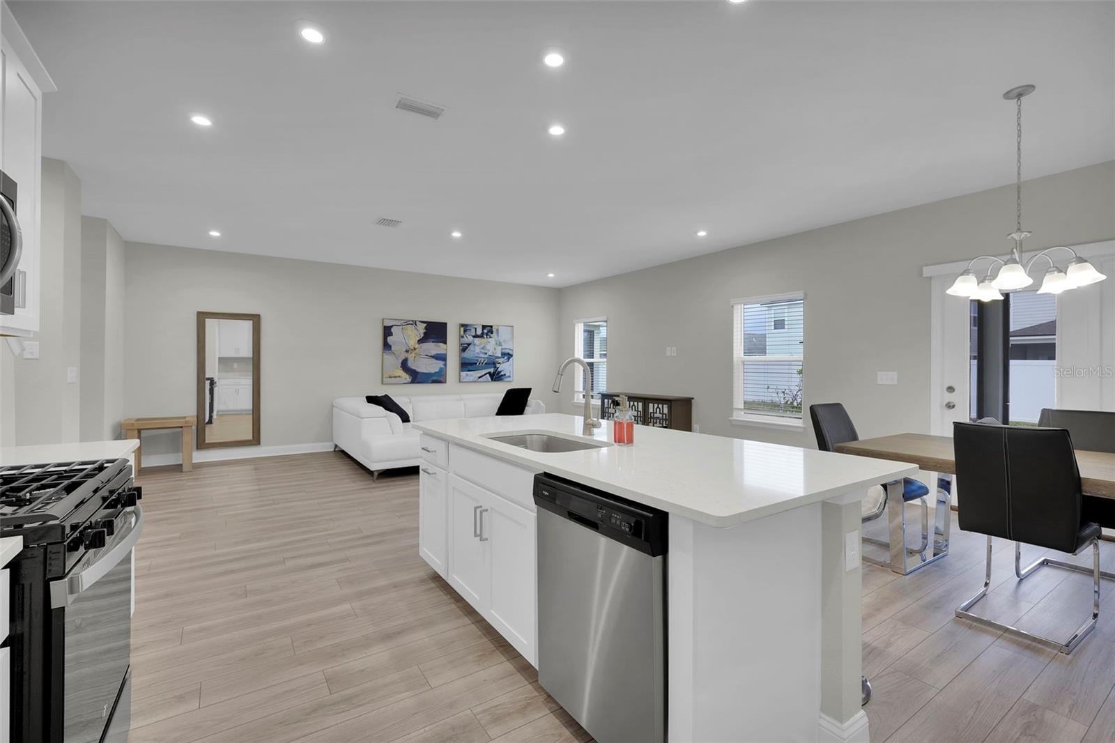 WELLS CRK PH 3A - Residential Lease