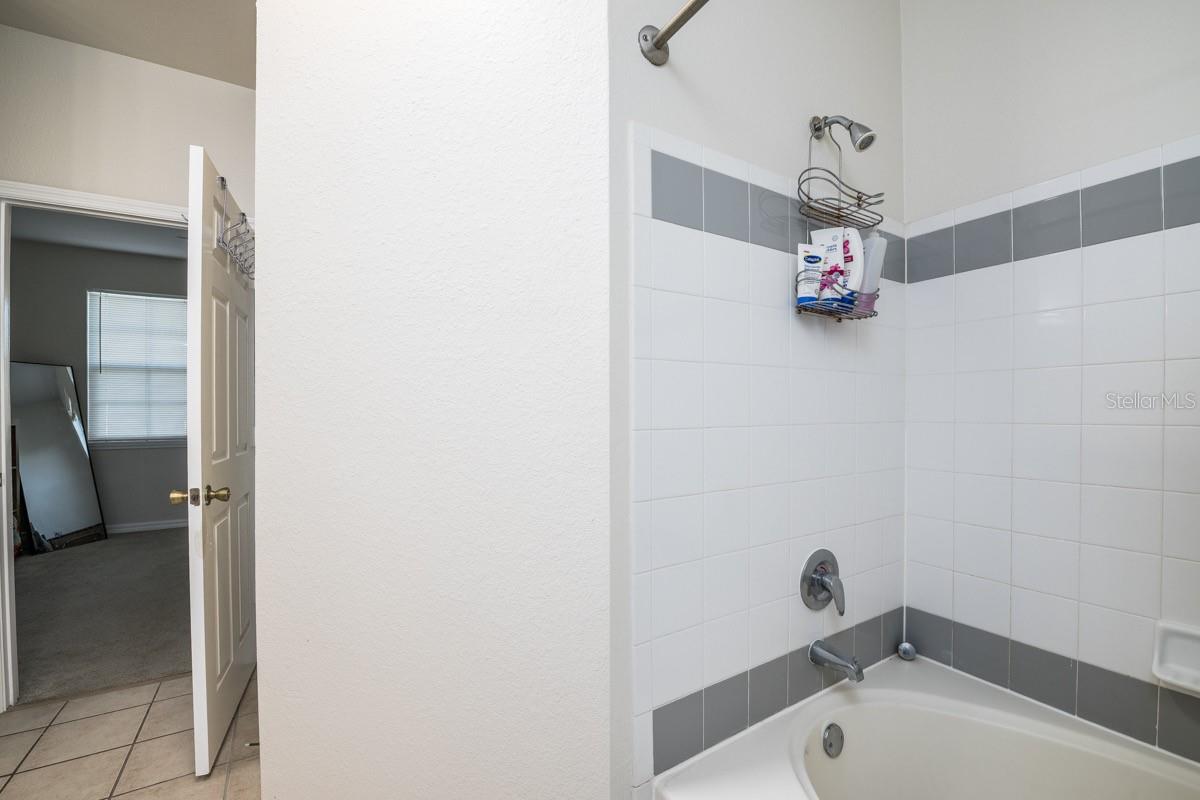 HAMPTONS/METROWEST - Residential