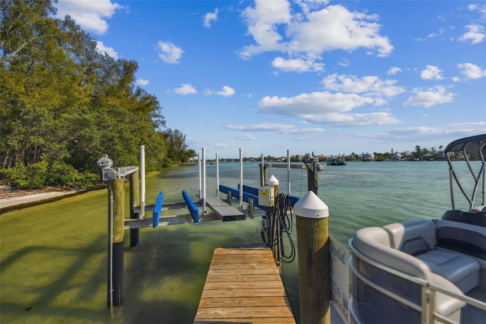 JEWFISH KEY - Residential