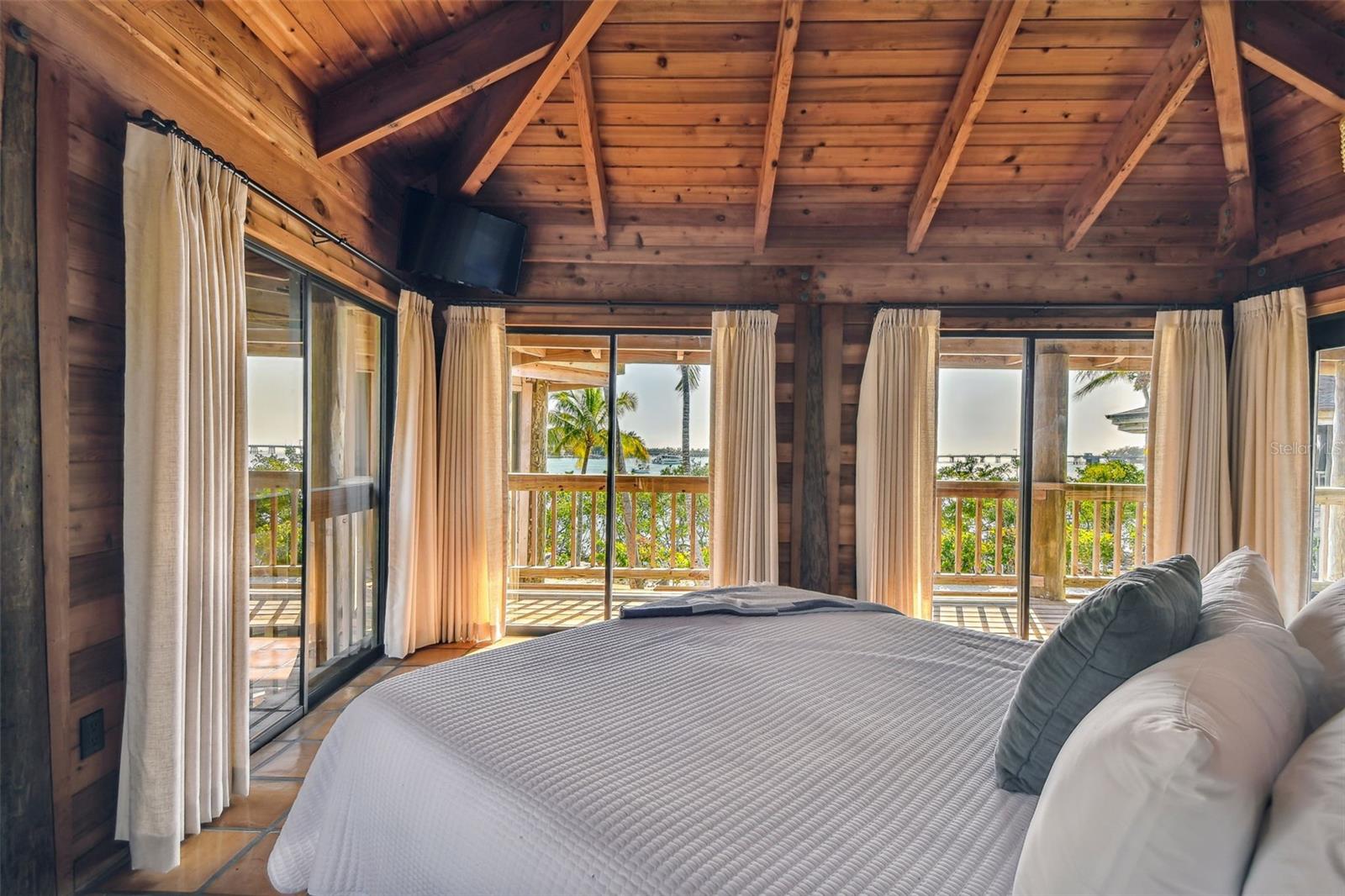 JEWFISH KEY - Residential