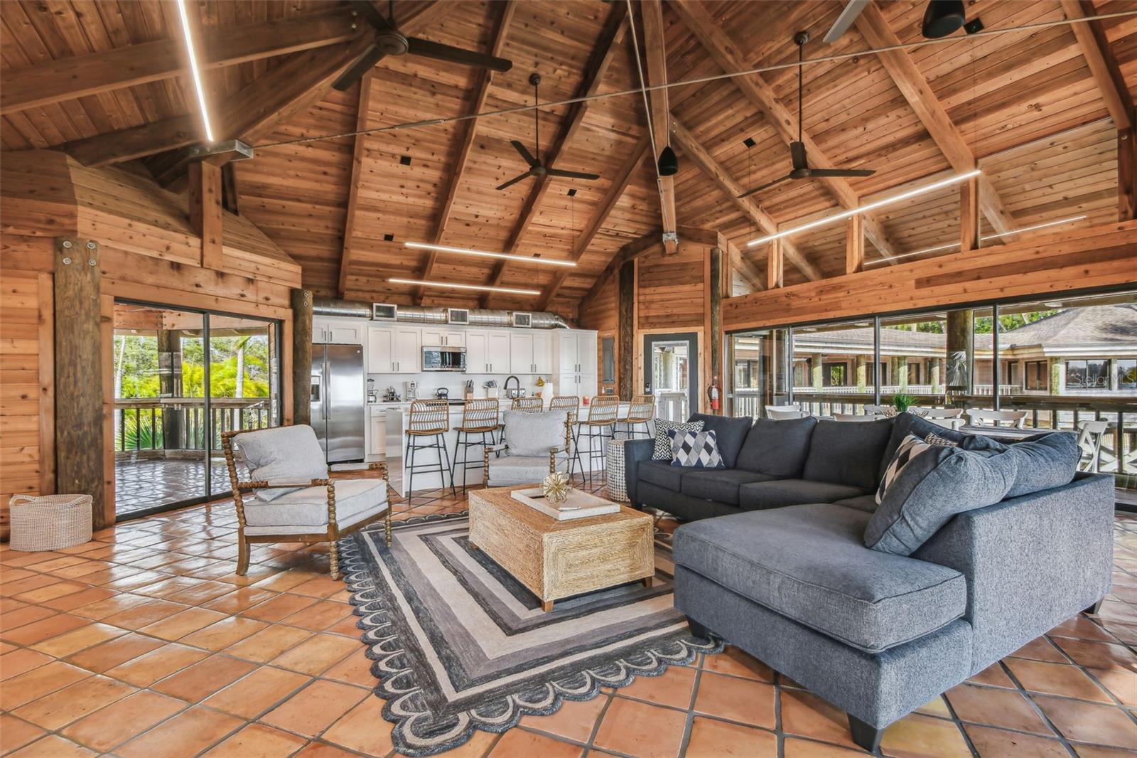 7147 LA LENAIRE DRIVE