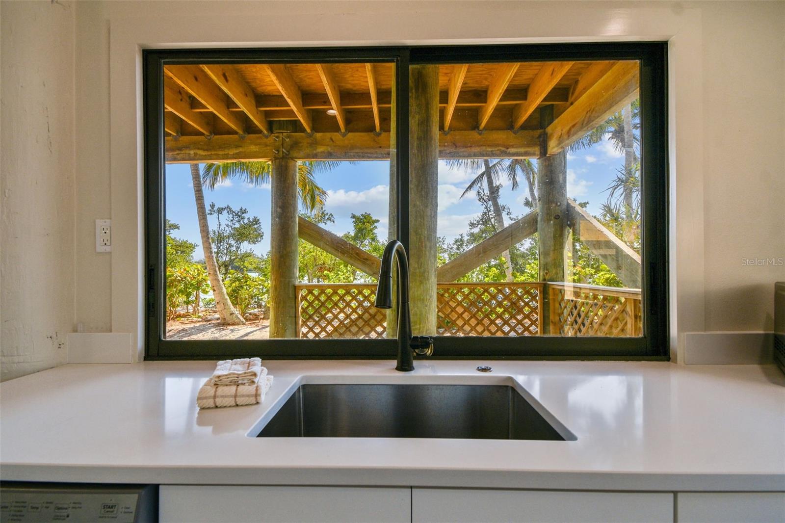 JEWFISH KEY - Residential