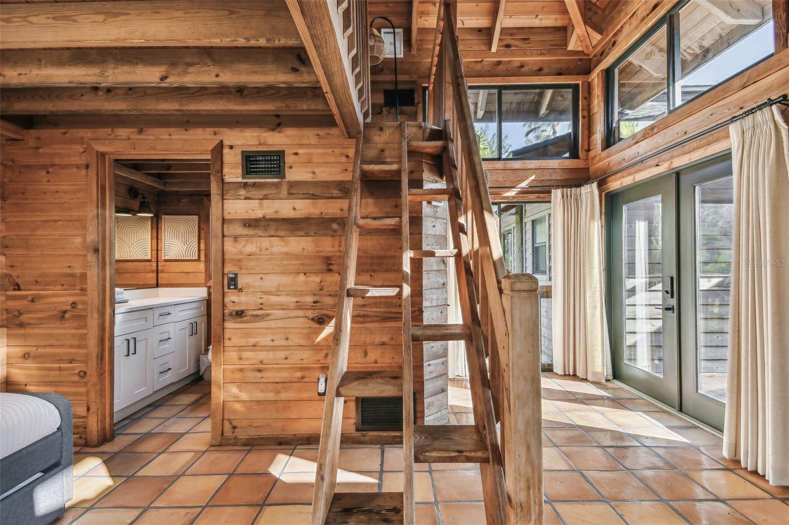 JEWFISH KEY - Residential