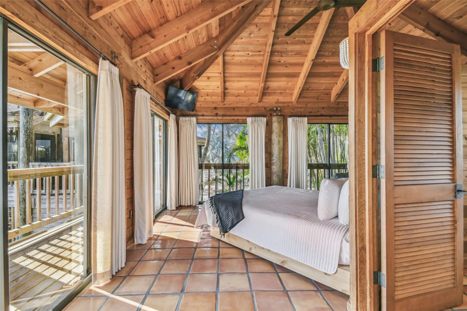 JEWFISH KEY - Residential