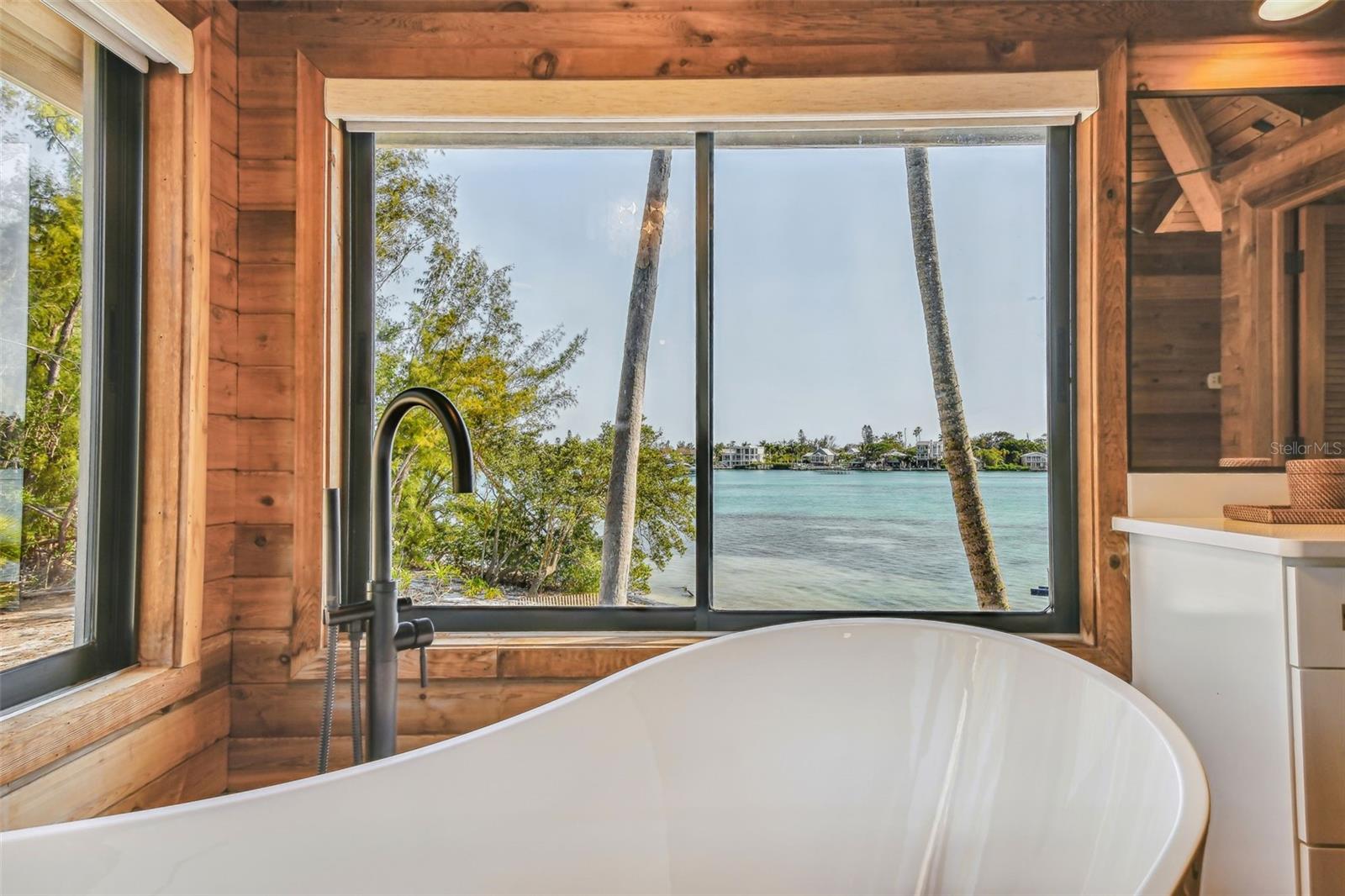 JEWFISH KEY - Residential