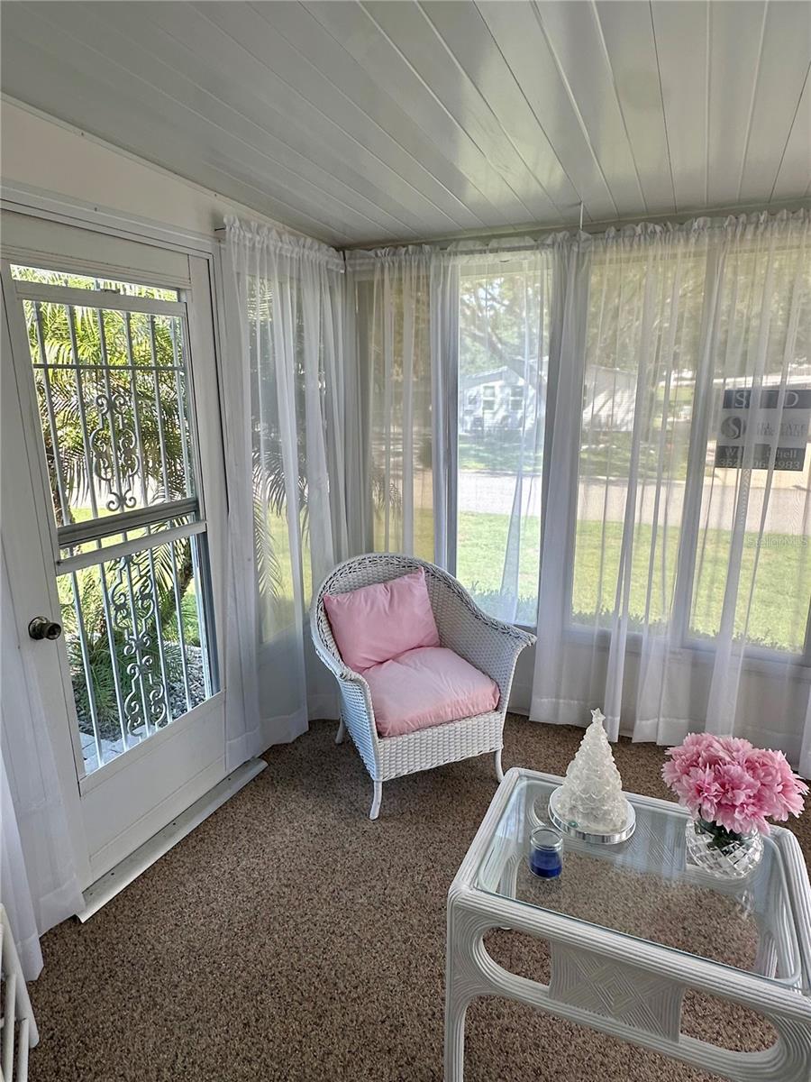 LADY LAKE ORANGE BLOSSOM GARDENS UNIT 10 - Residential