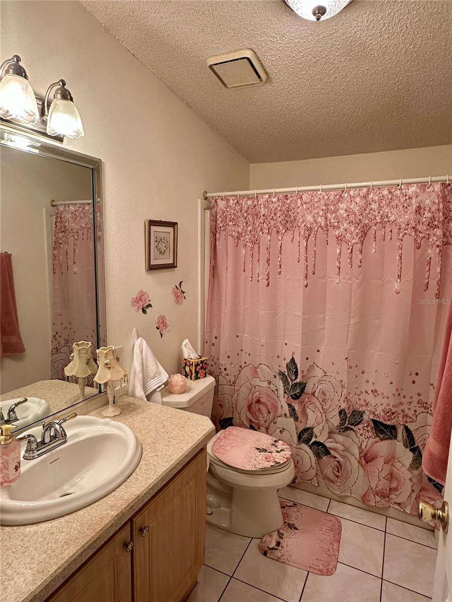 LADY LAKE ORANGE BLOSSOM GARDENS UNIT 10 - Residential