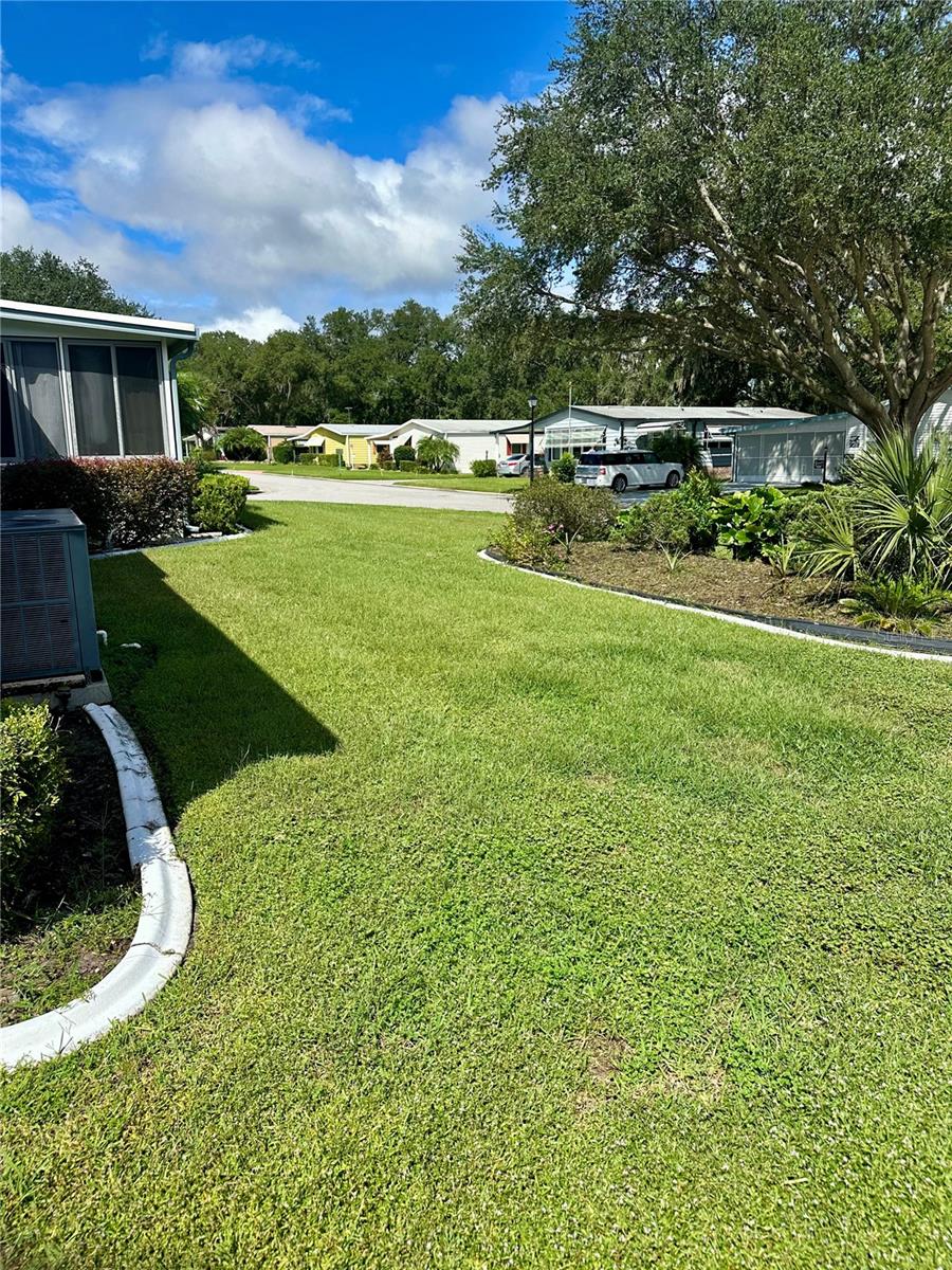 LADY LAKE ORANGE BLOSSOM GARDENS UNIT 10 - Residential