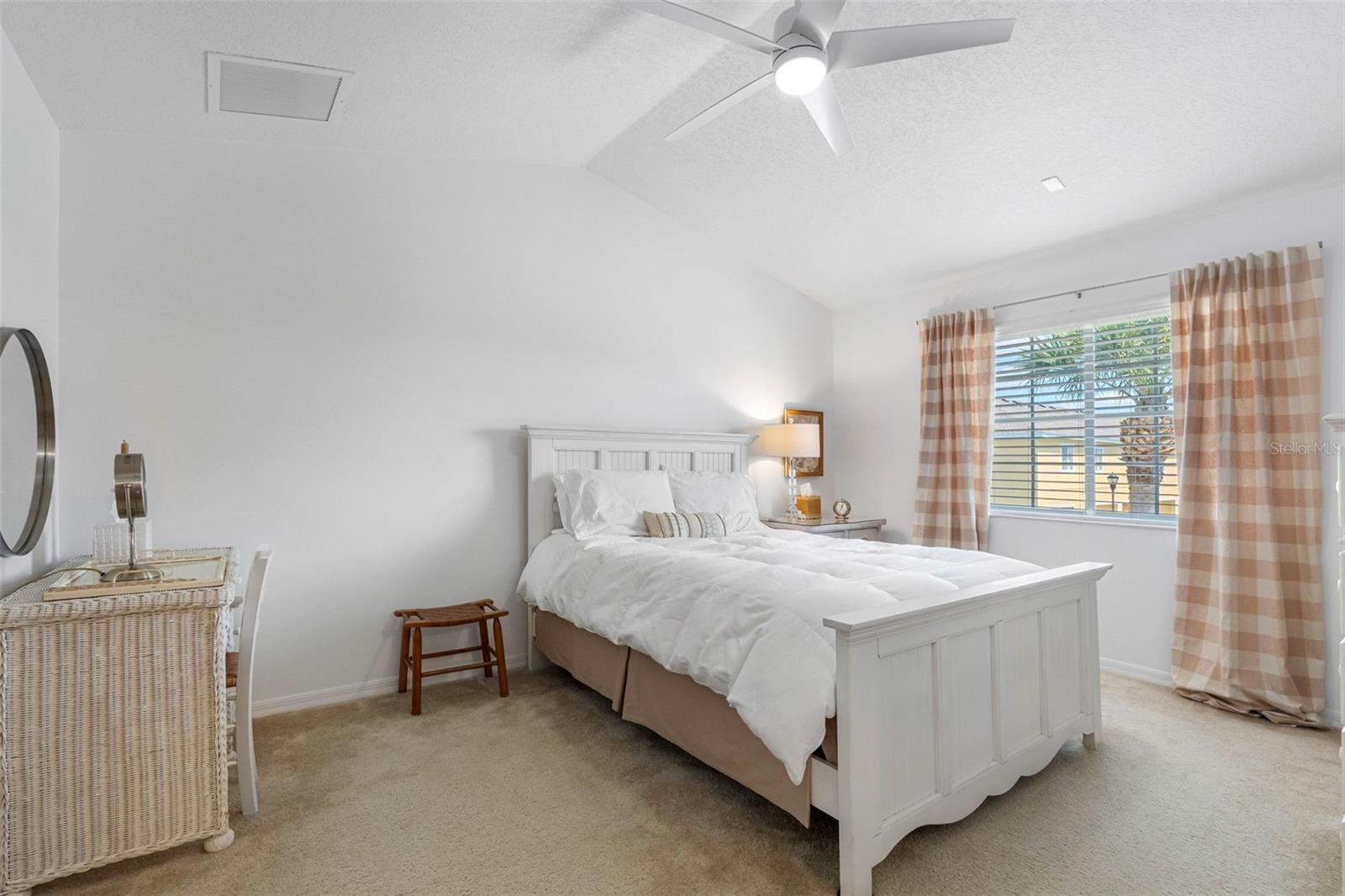 HAMMOCKS - Residential