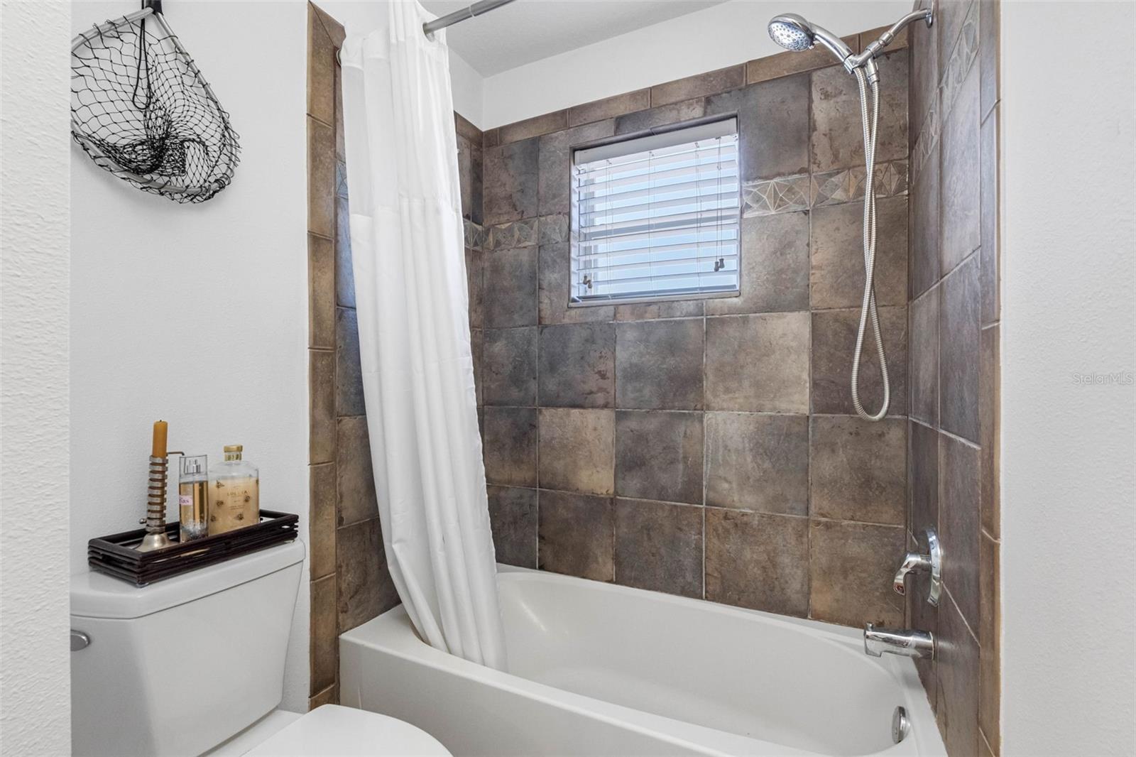 HAMMOCKS - Residential