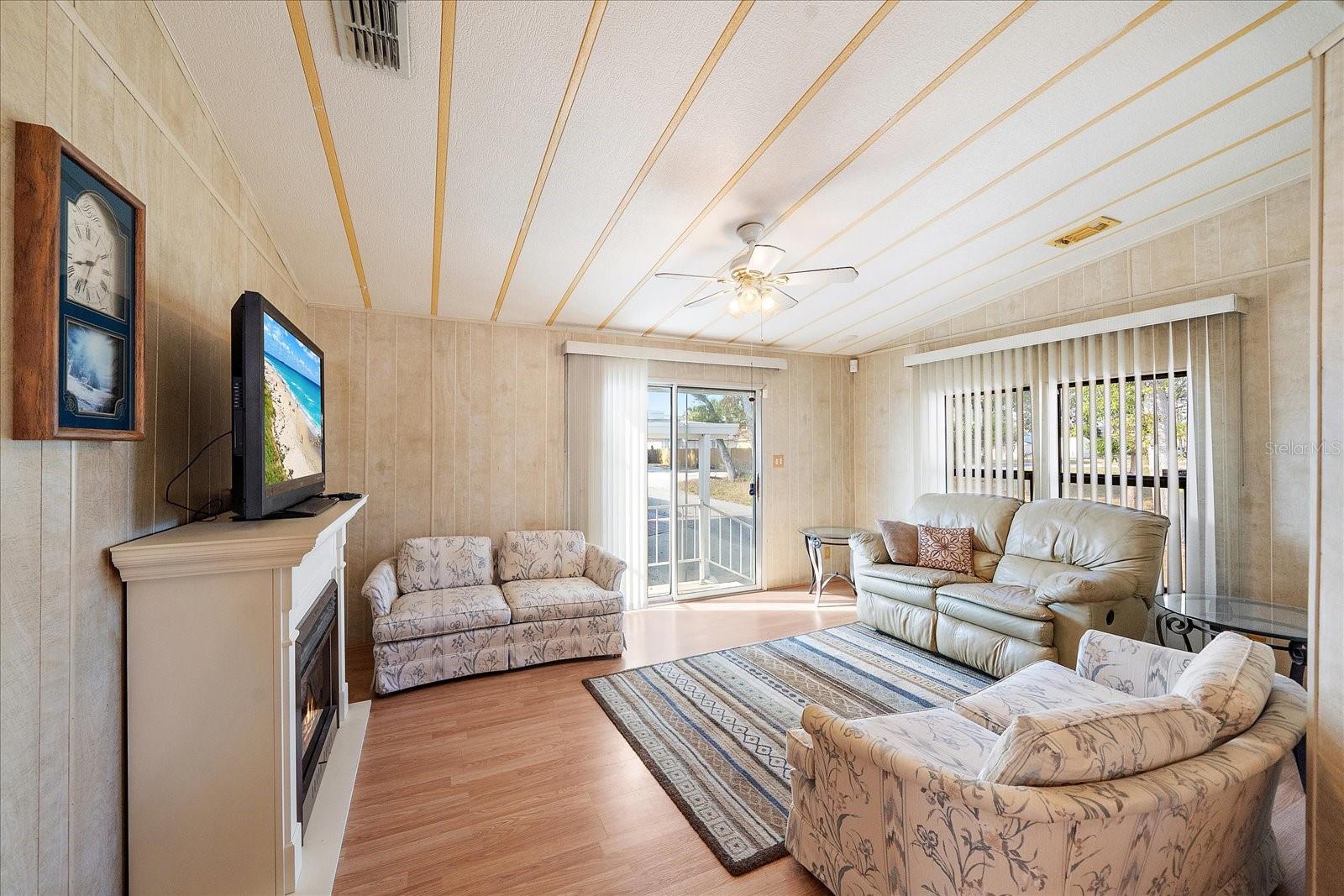 JET MHP CO-OP UR0/0 - Residential