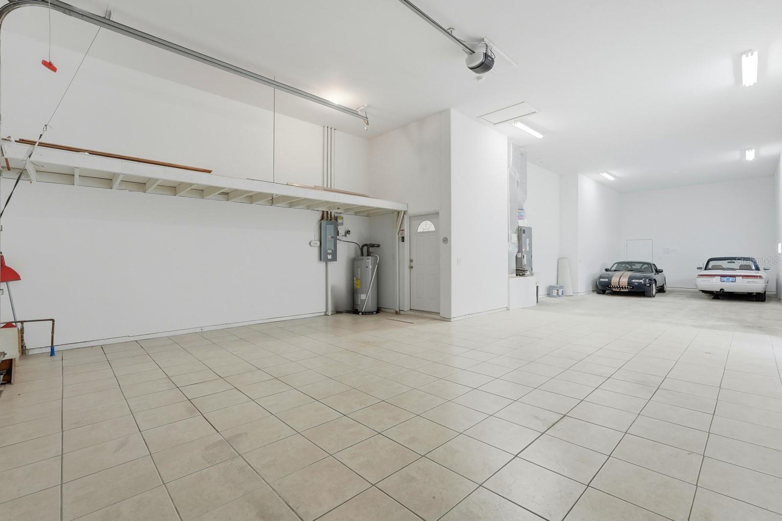 SKYLAKE PH 03 - Residential