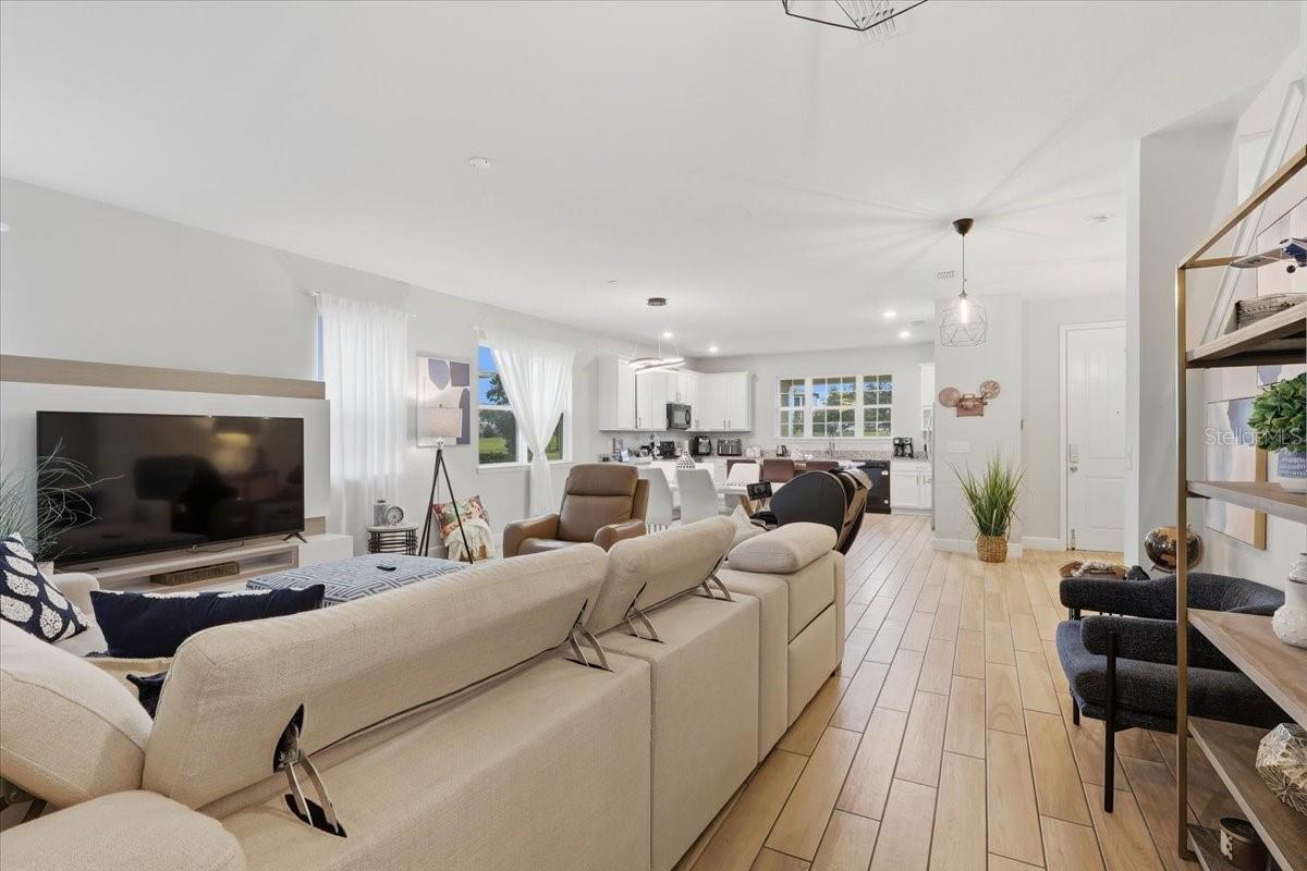 VINEYARDS/HORIZONS WEST PH 4 - Residential