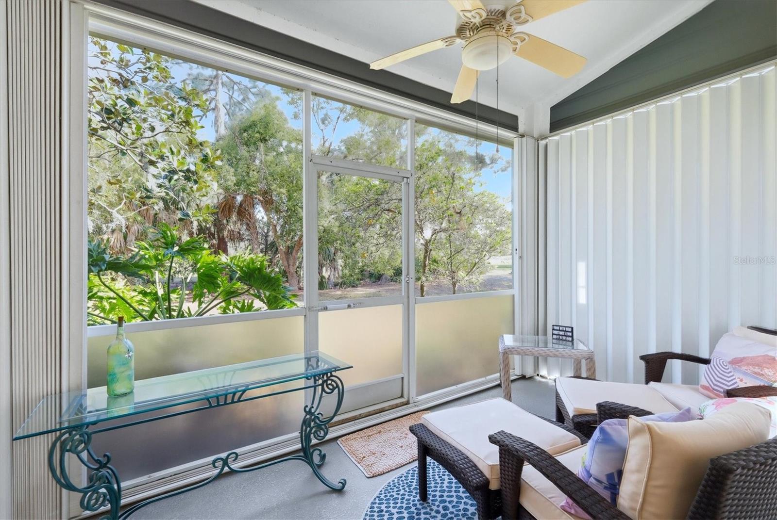 UNIVERSITY PARK COUNTRY CLUB - Residential