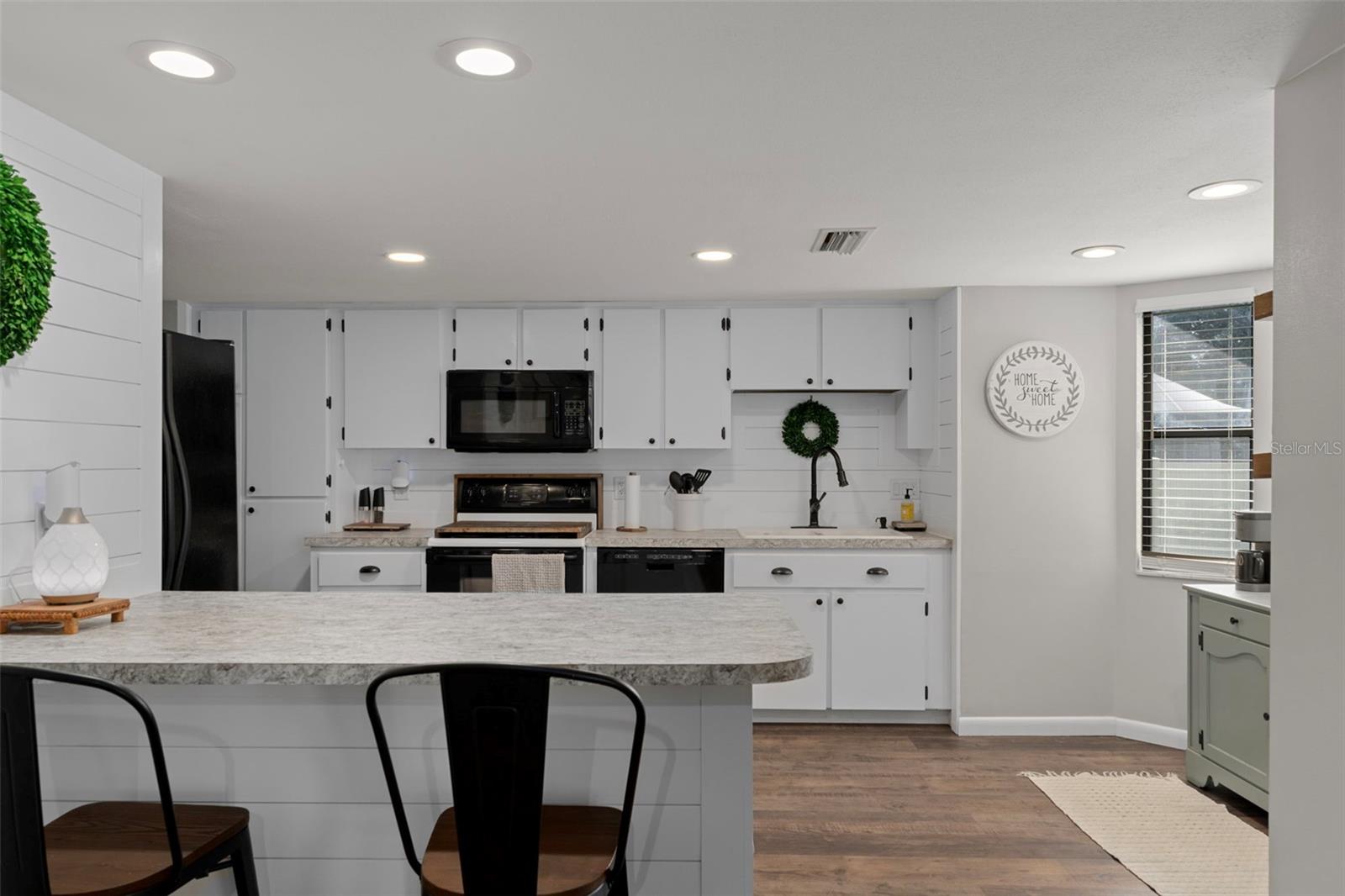 CRYSTAL OAKS PB 13 PG 138 LOT 44 - Residential