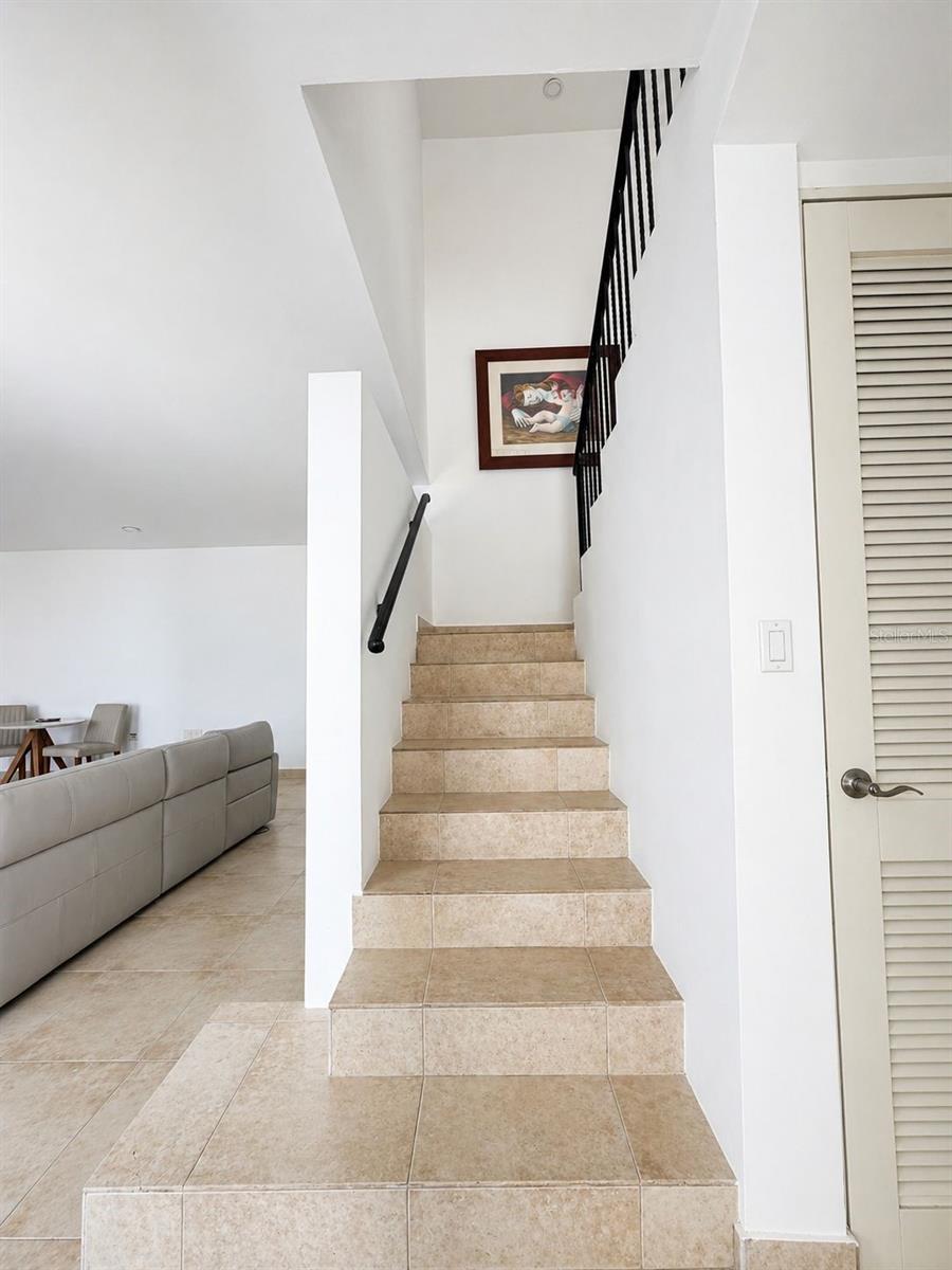 TREASURE POINT - Residential