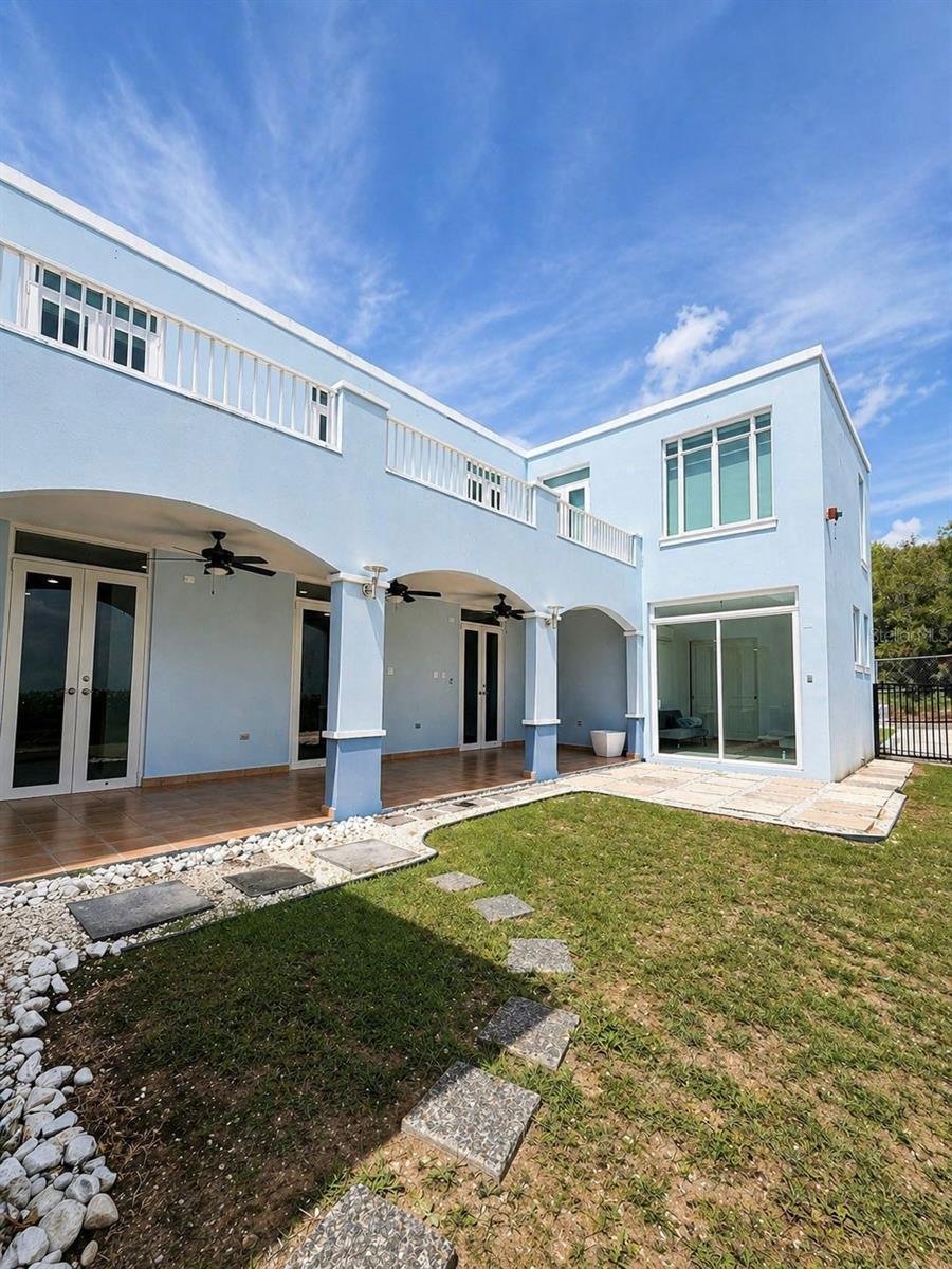 TREASURE POINT - Residential