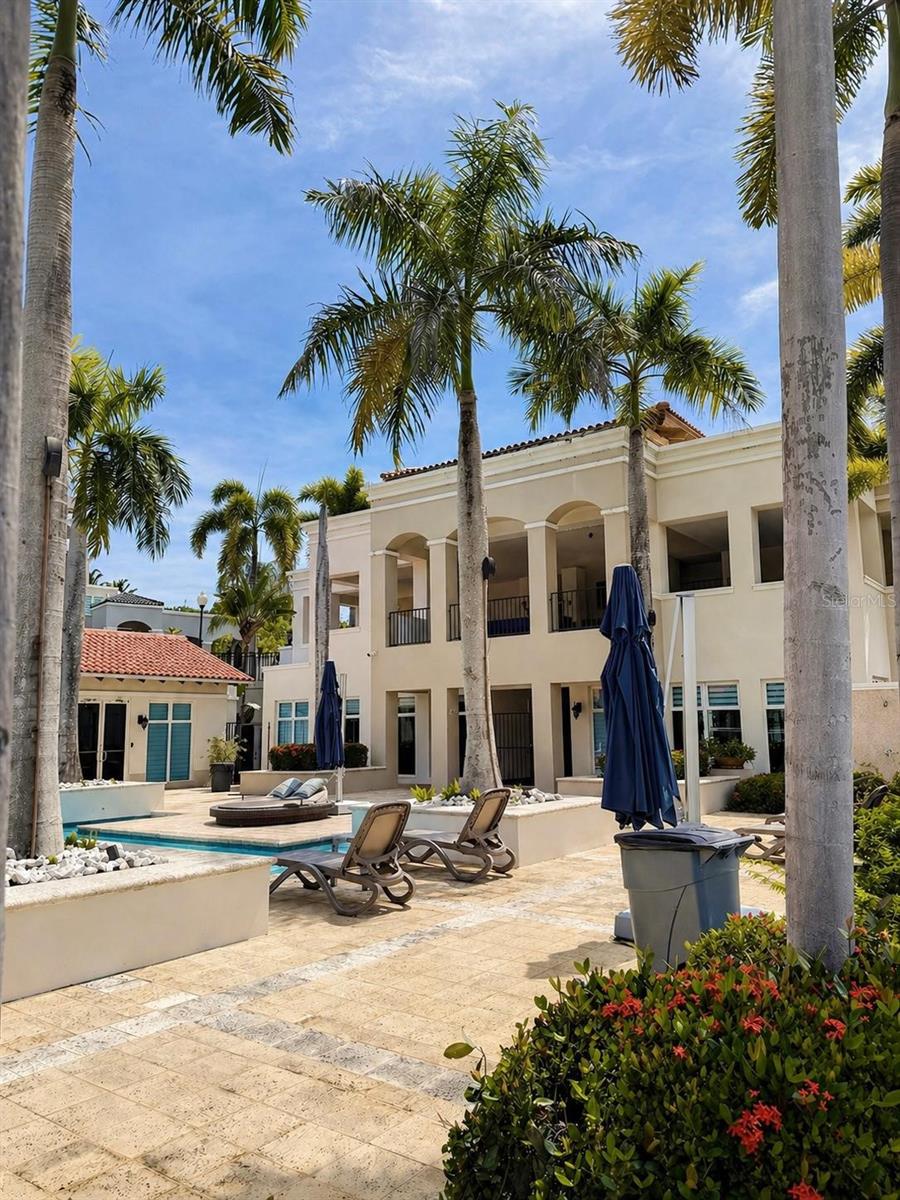 TREASURE POINT - Residential