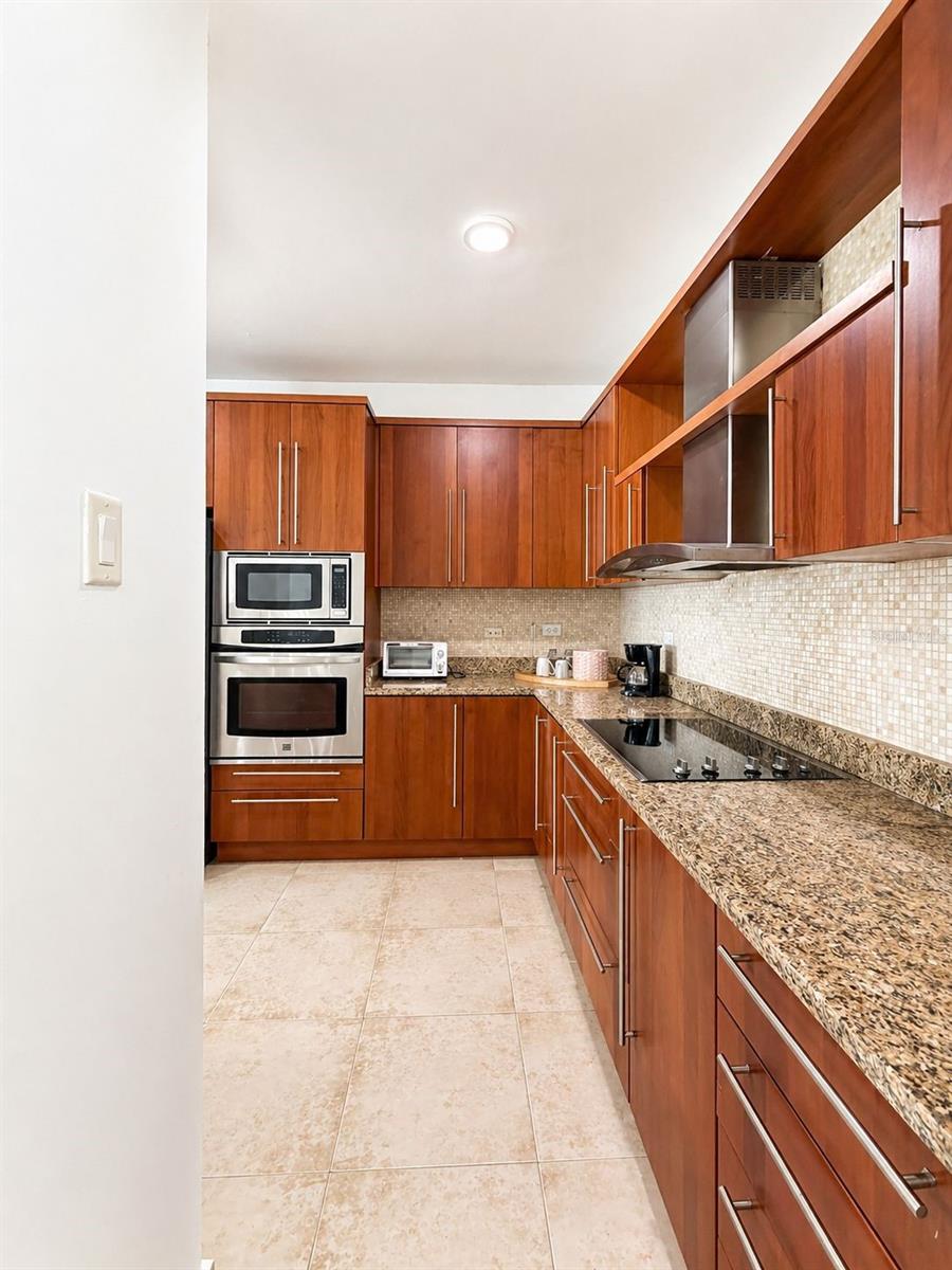 TREASURE POINT - Residential