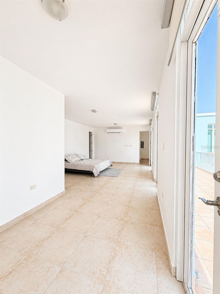 TREASURE POINT - Residential