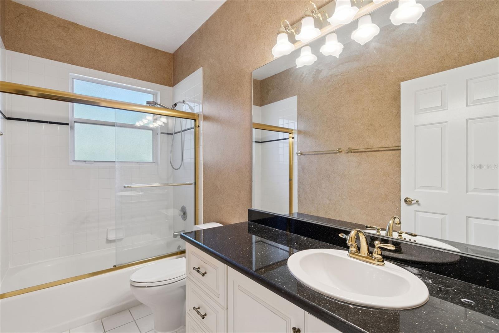 MCNEIL WOODS - Residential