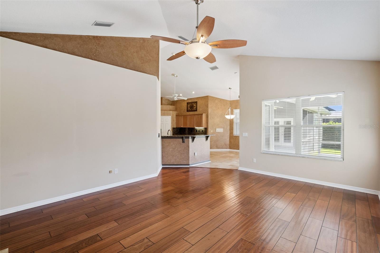 MCNEIL WOODS - Residential