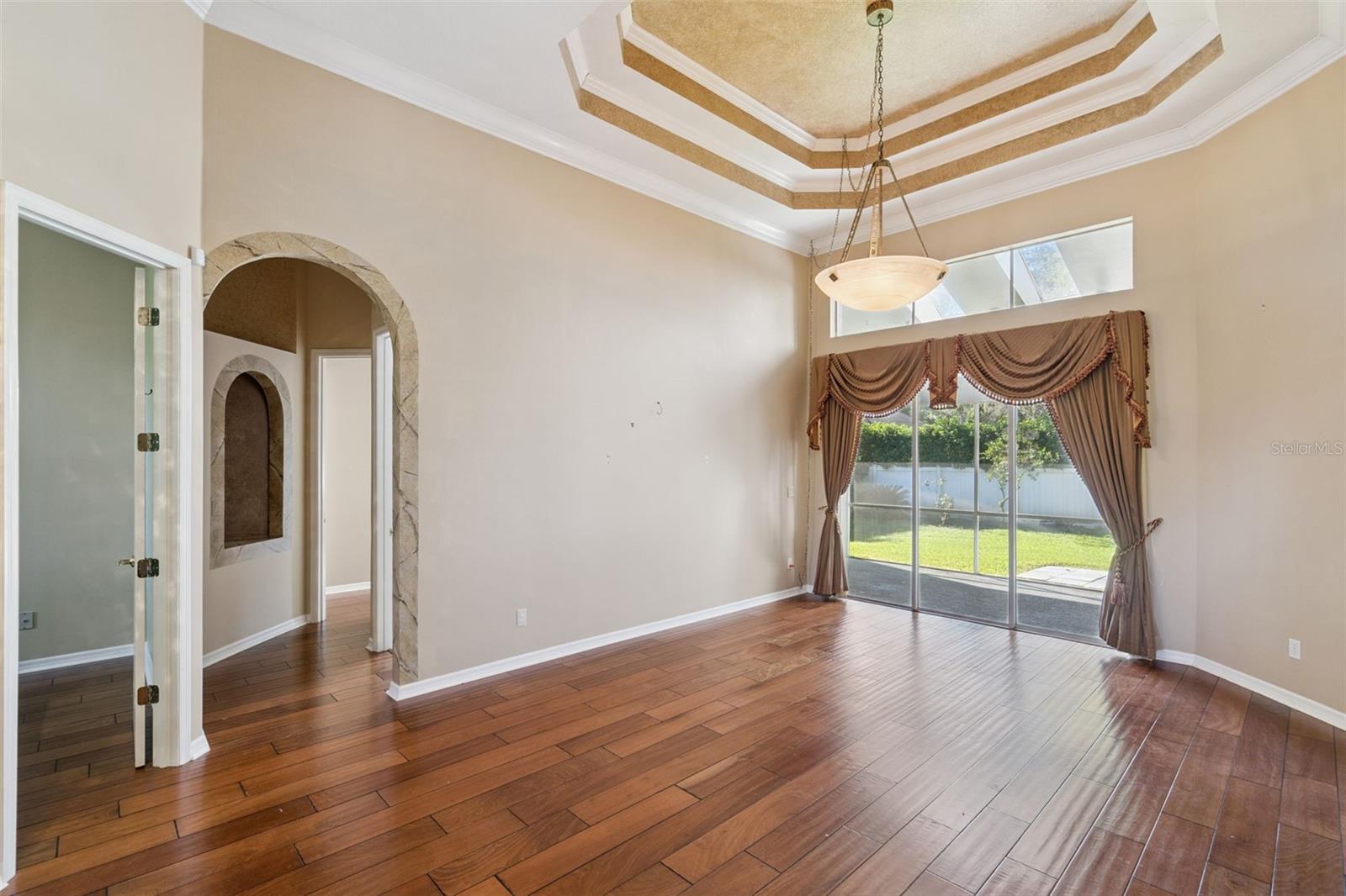 MCNEIL WOODS - Residential