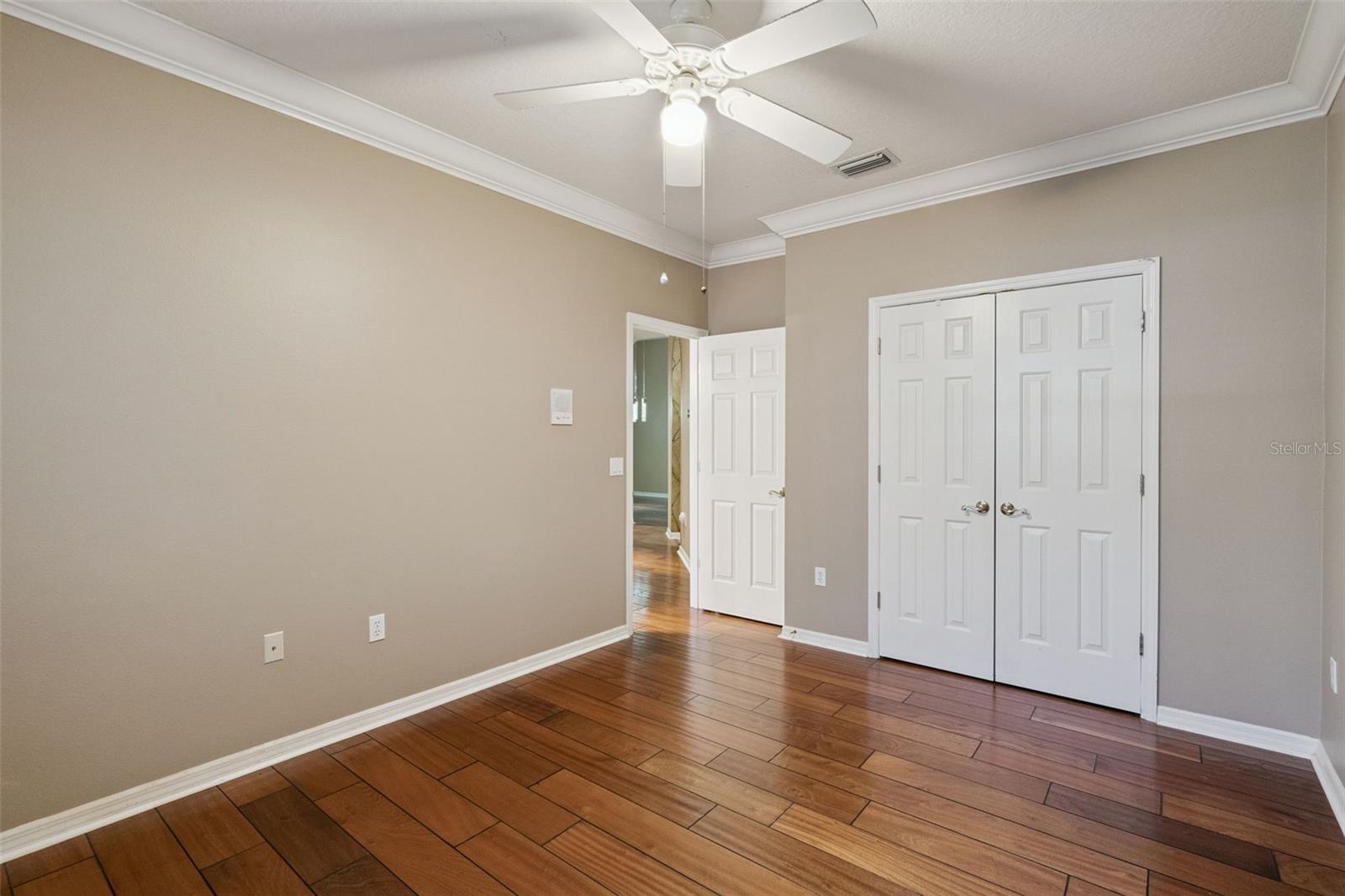 MCNEIL WOODS - Residential