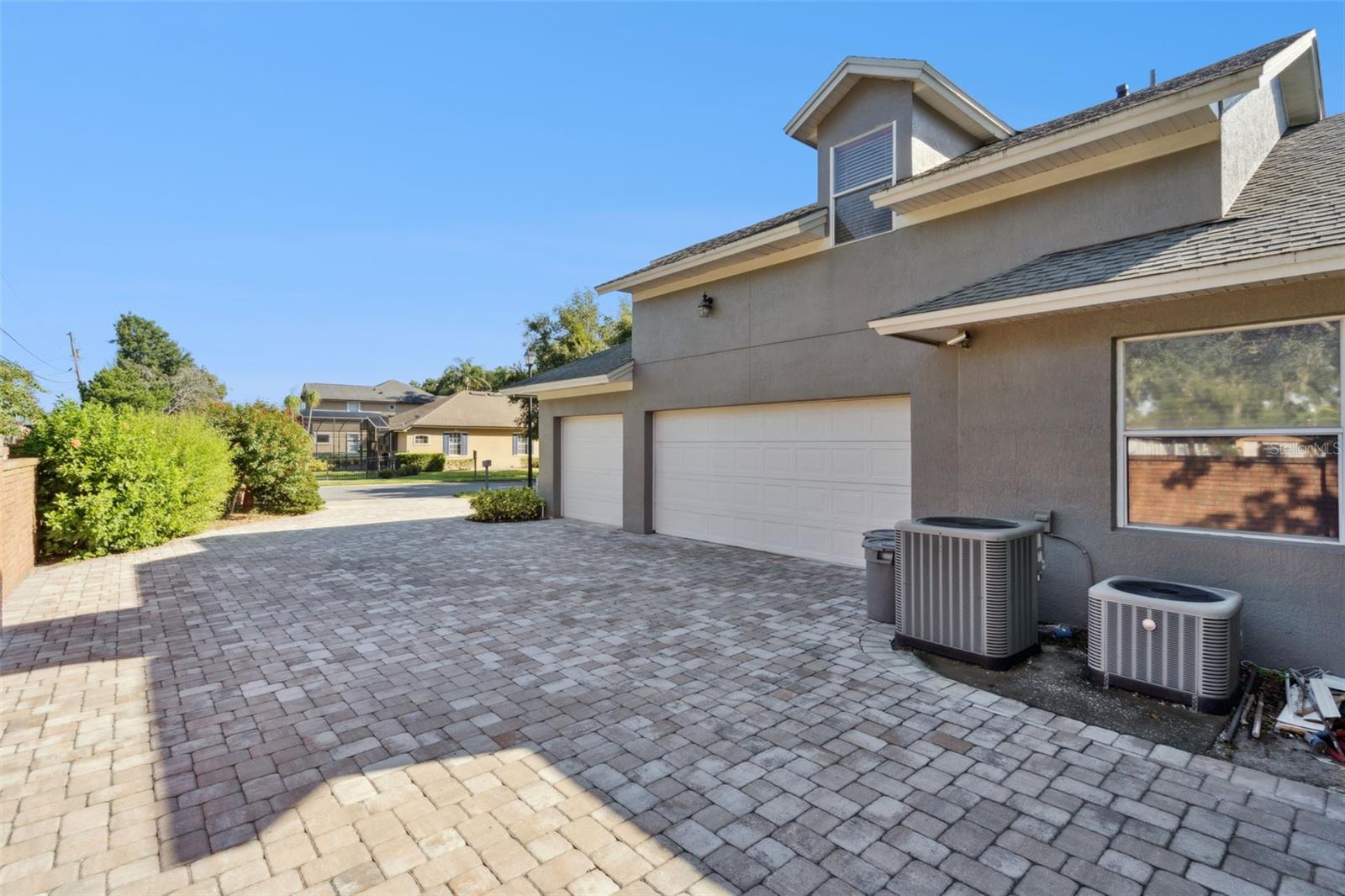 MCNEIL WOODS - Residential