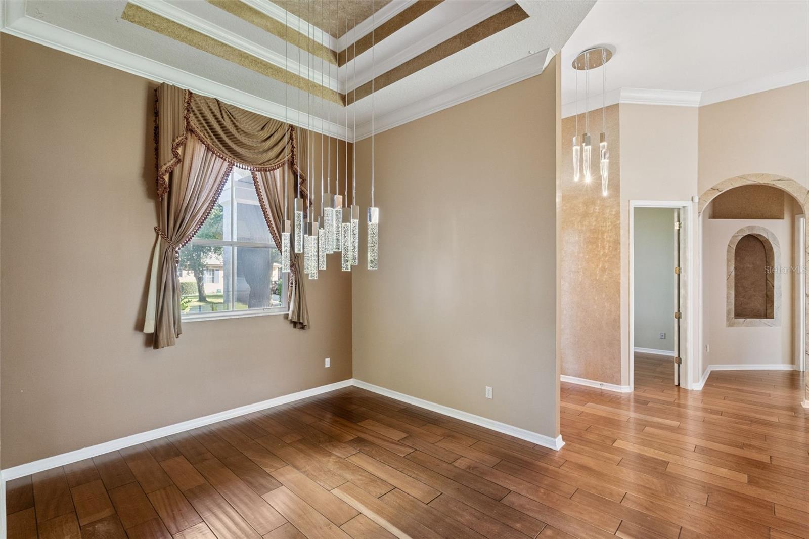 MCNEIL WOODS - Residential