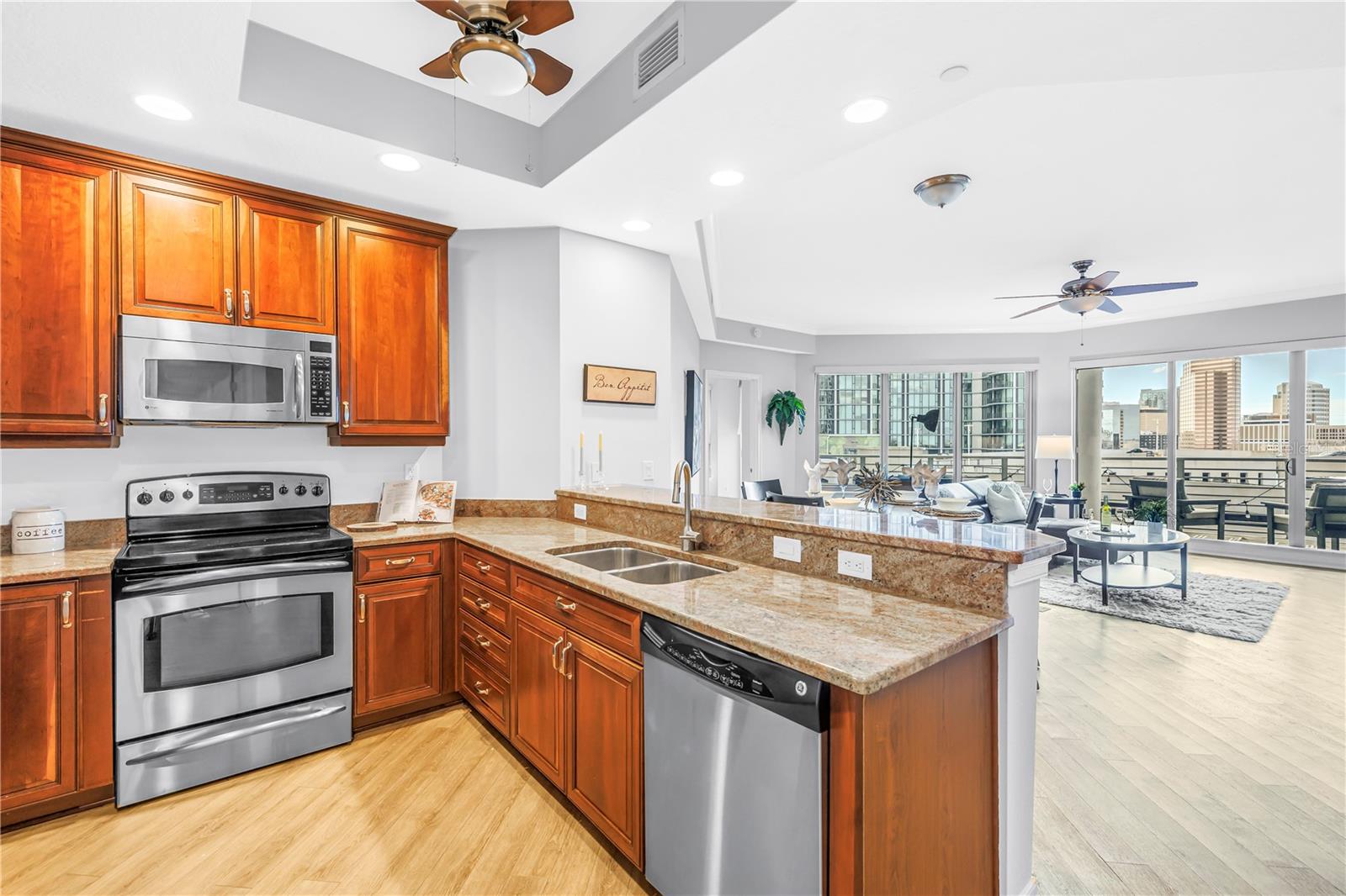 TOWERS OF CHANNELSIDE CONDOMIN - Residential