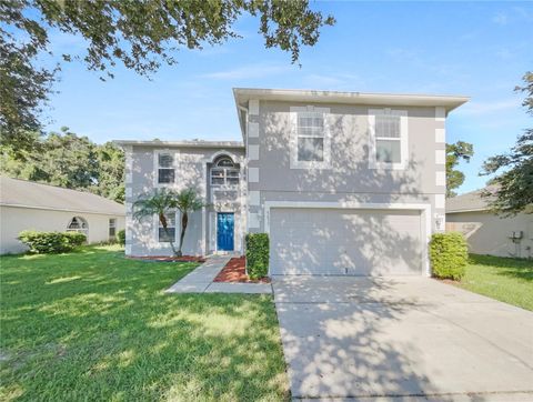 A home in LAKELAND