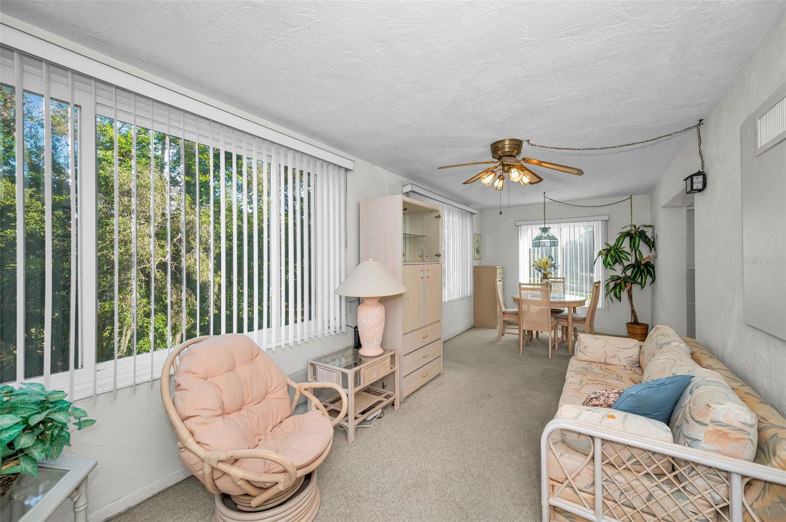 2001 WORLD PARKWAY BOULEVARD 39