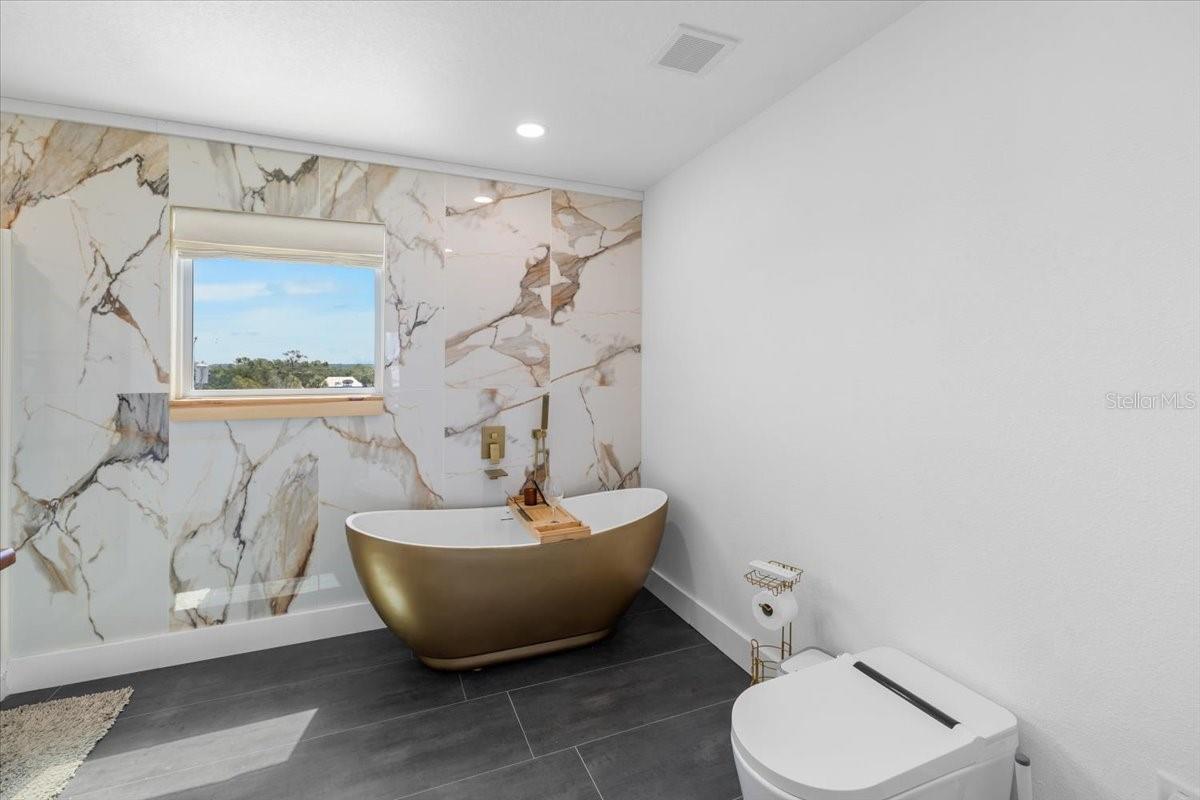 HERNANDO BEACH - Residential