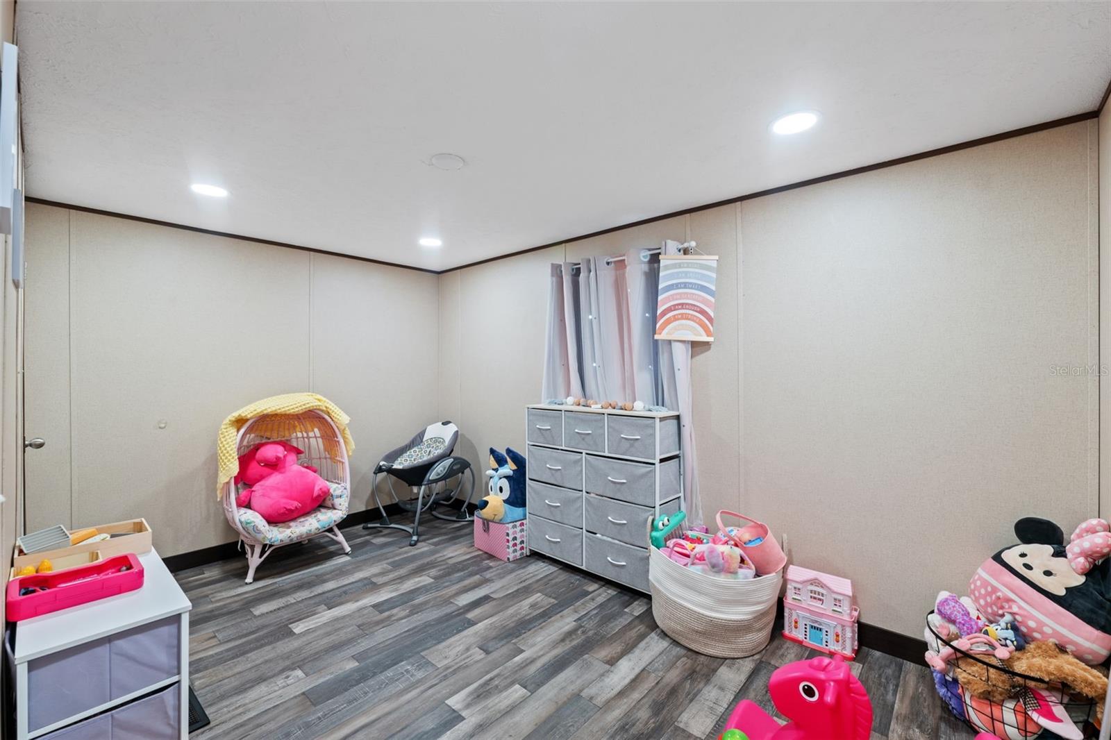 HIGH HOPES MOBILE HOME - Residential