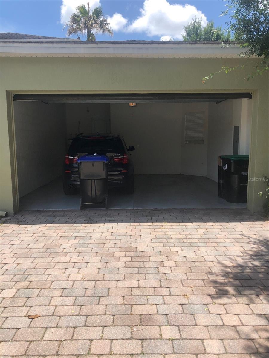 PRESTON SQUARE - Residential Lease
