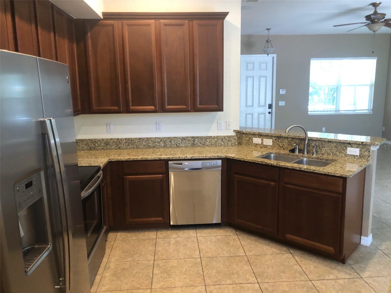PRESTON SQUARE - Residential Lease