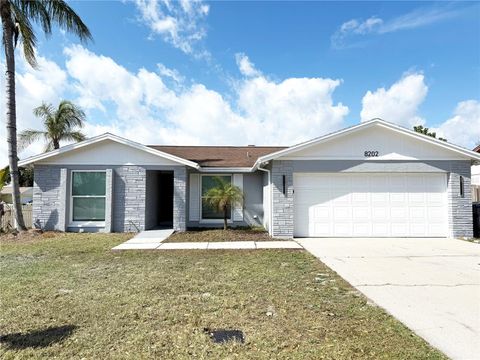 Photo of 8202 Almond Place, Tampa, FL 33615 (MLS # TB8479994)