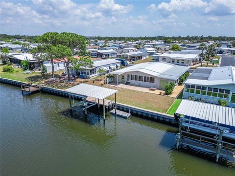 Photo of 210 N Saint Thomas Circle, Apollo Beach, FL 33572 (MLS # TB8381940)