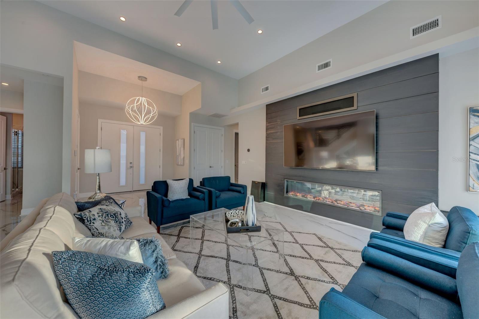 CAPRI ISLE SUB - Residential