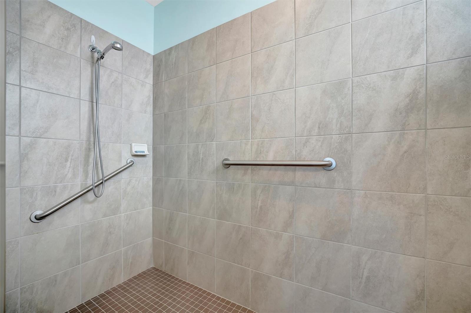 LORRAINE LAKES PH IIA - Residential