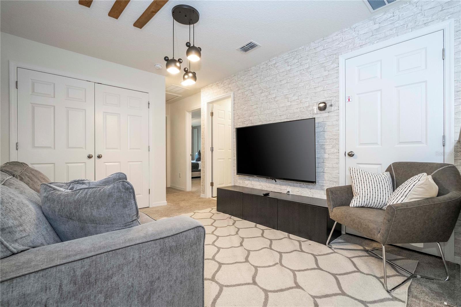 SOLARA RESORT VACATION VILLAS REP - Residential