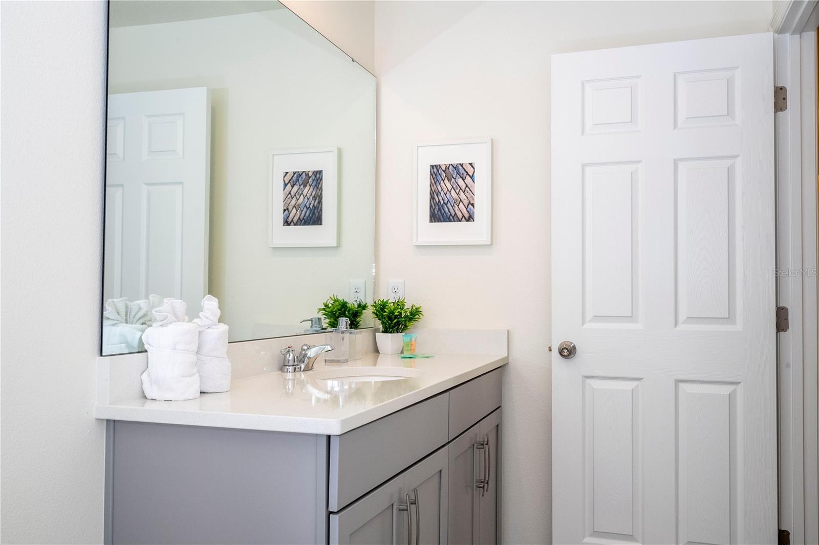 SOLARA RESORT VACATION VILLAS REP - Residential