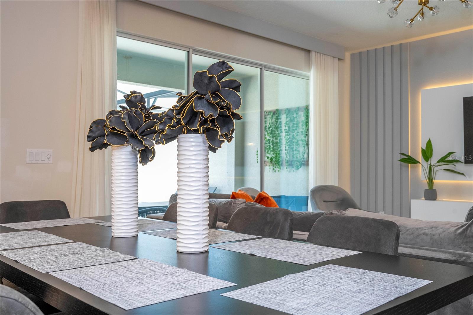 SOLARA RESORT VACATION VILLAS REP - Residential