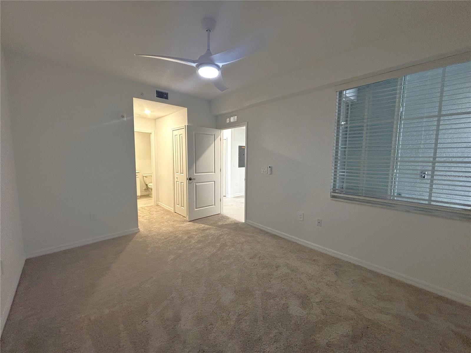 WELLEN GOLF & COUNTRY CLUB - Residential Lease