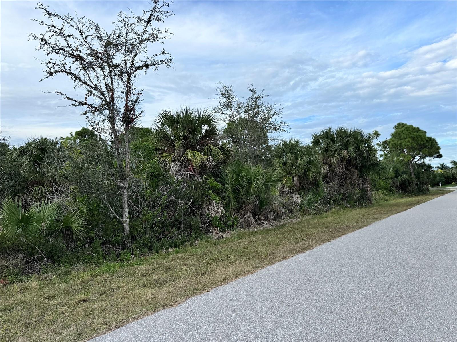 PORT CHARLOTTE SEC 071 - Land