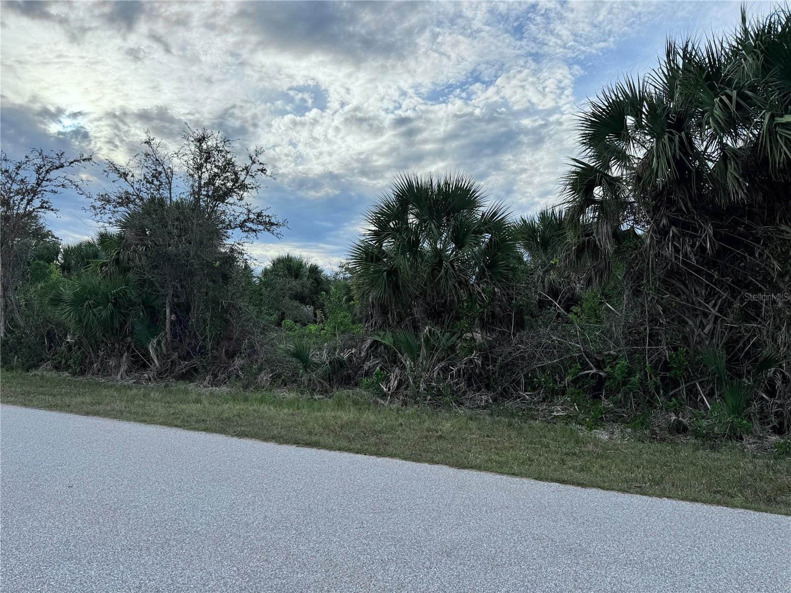 PORT CHARLOTTE SEC 071 - Land