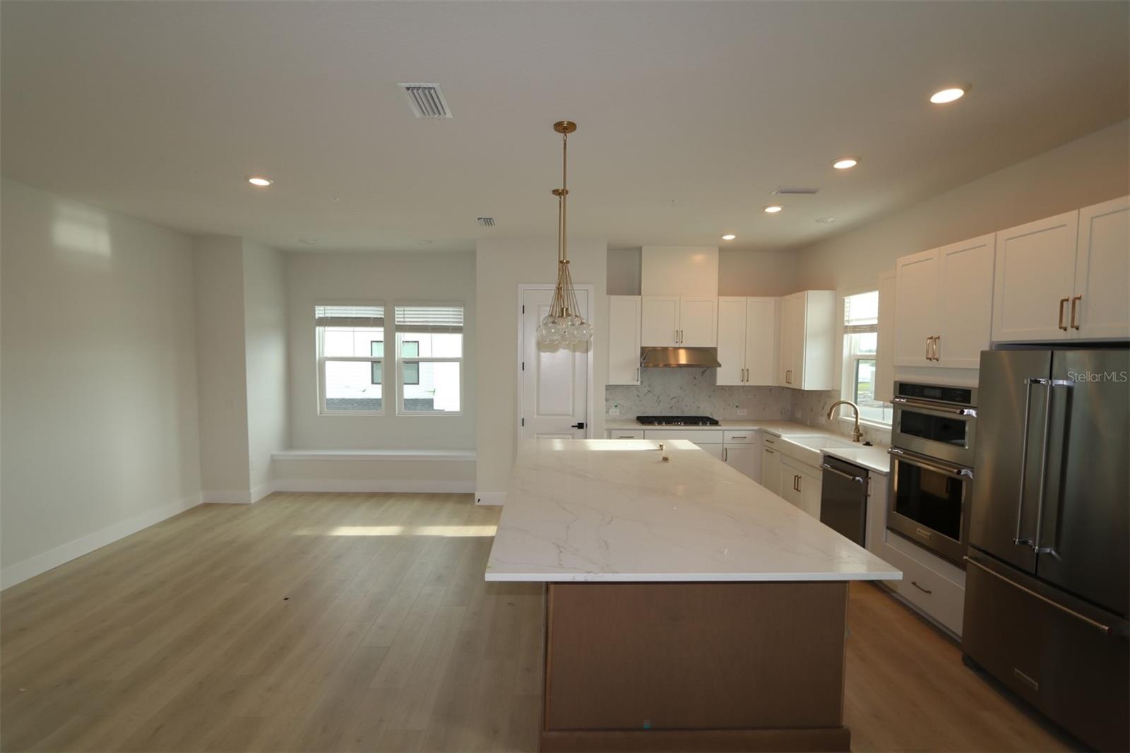 EMERALD LANDING AT WATERSIDE - Residential