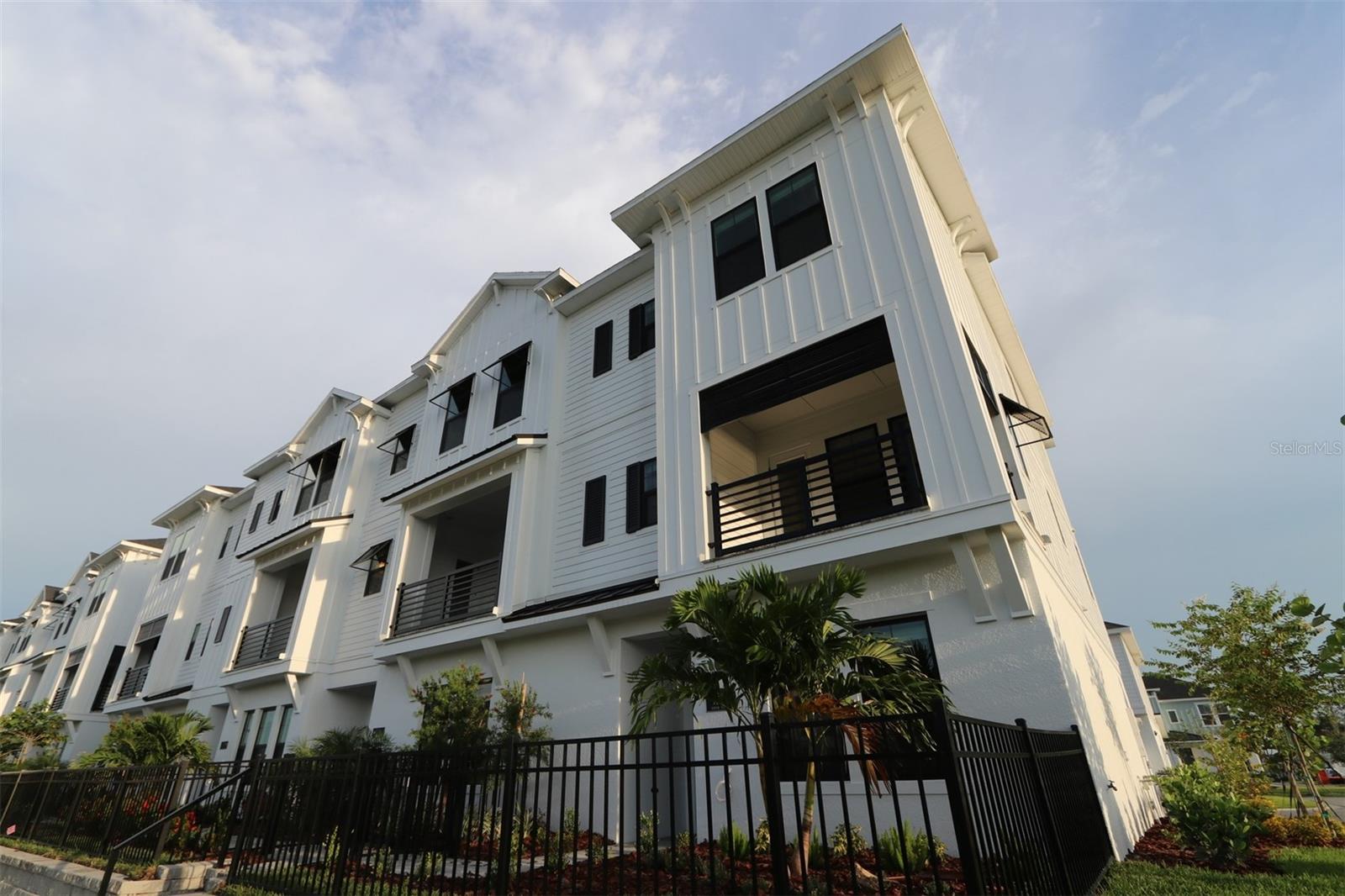 EMERALD LANDING AT WATERSIDE - Residential