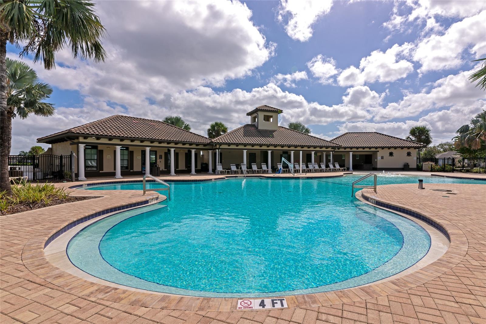 DEL TIERRA PH II - Residential Lease